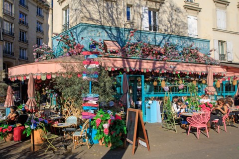 Paris, brasserie "Villa Marquise"