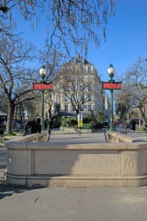Paris, bouche de métro