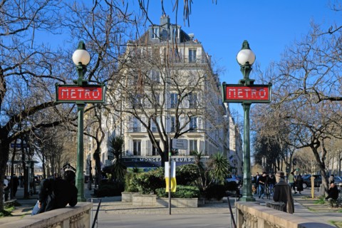 Paris, bouche de métro
