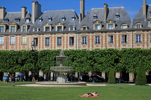 Place des Vosges, Paris