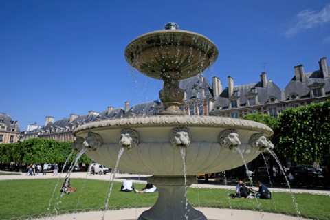 Place des Vosges, Paris