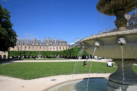 Place des Vosges, Paris