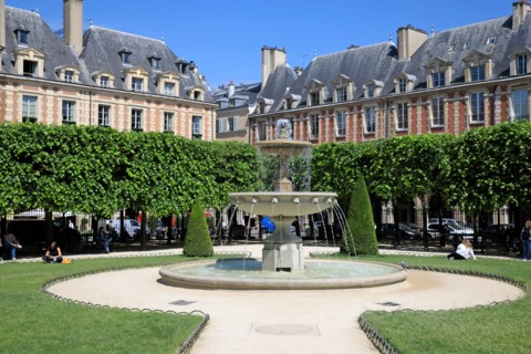 Place des Vosges, Paris