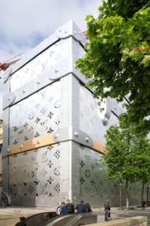 Louis Vuitton shop, Paris