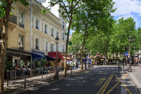 Paris, rue des Martyrs