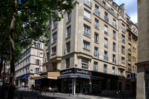 Paris, rue des Martyrs