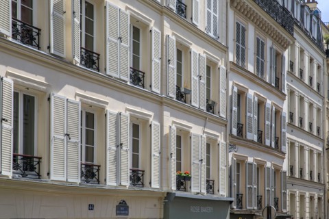 Paris, rue des Martyrs