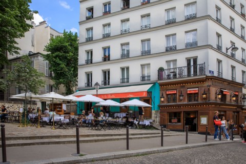 Paris, restaurant Le Relais de la Butte