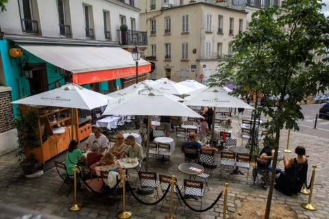 Paris, restaurant Le Relais de la Butte