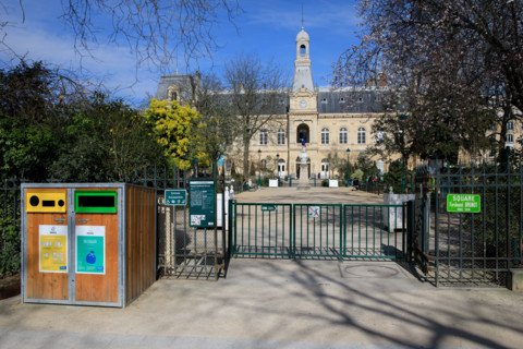 Paris, square Ferdinand Brunot