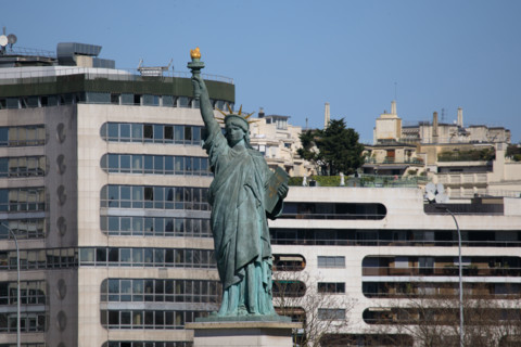 Paris, Maison de la Radio and the Statue of Liberty