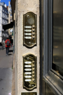 Paris, intercoms