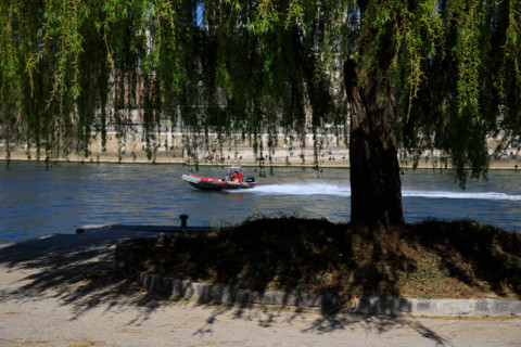 Paris, quai Saint-Bernard