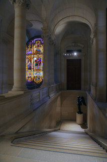 Paris, Musée du Louvre, Vitrail des inventions et découvertes de la Renaissance