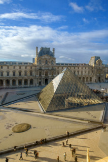 Paris, Musée du Louvre, cour Napoléon