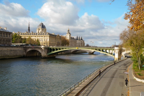 france, région Ile de France, Paris 4e arrondissement,  quai de l'hotel de ville, pont Notre-Dame,