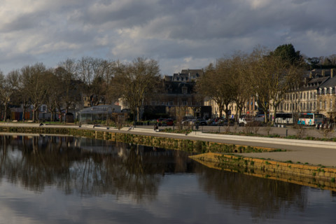 FRance, région Bretagne, Côtes d'Armor, lannion, quai d aiguillon, le Leguer