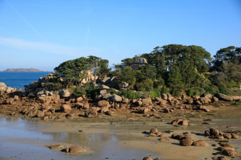 france, région Bretagne, Côtes d'Armor, côte de granit rose, Ploumanac'h, les rochers