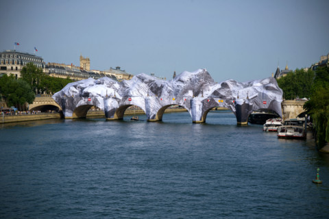 Oeuvre "La Caverne du Pont Neuf", par JR
