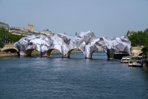 Oeuvre "La Caverne du Pont Neuf", par JR