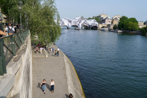 Oeuvre "La Caverne du Pont Neuf", par JR