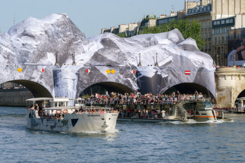 Oeuvre "La Caverne du Pont Neuf", par JR