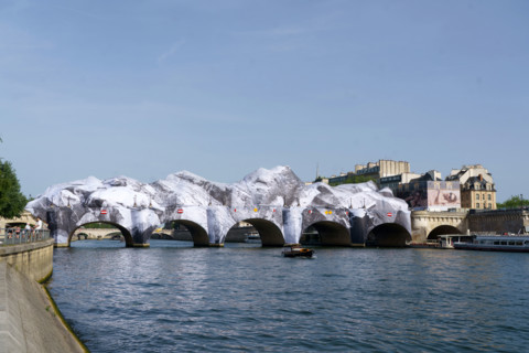 Oeuvre "La Caverne du Pont Neuf", par JR