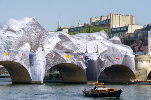 Oeuvre "La Caverne du Pont Neuf", par JR