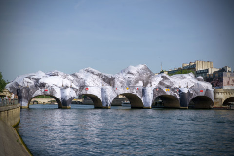 Oeuvre "La Caverne du Pont Neuf", par JR