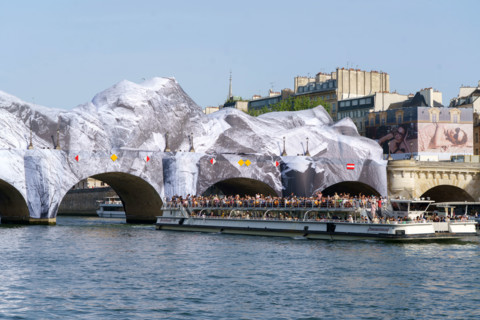 Oeuvre "La Caverne du Pont Neuf", par JR