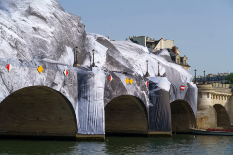 Oeuvre "La Caverne du Pont Neuf", par JR