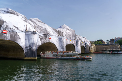 Oeuvre "La Caverne du Pont Neuf", par JR