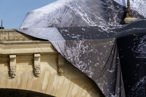 Oeuvre "La Caverne du Pont Neuf", par JR