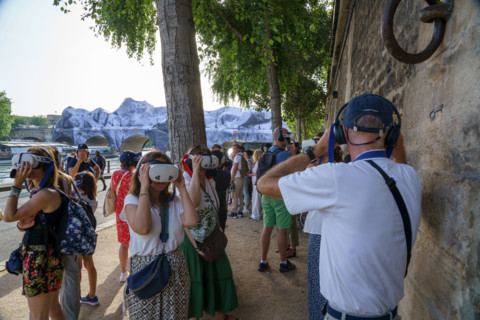 Oeuvre "La Caverne du Pont Neuf", par JR