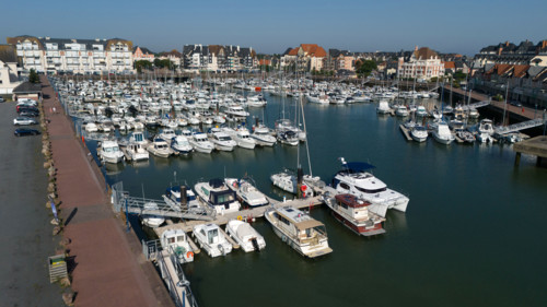 Dives-sur-Mer, France