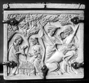 Scenes of hunting Ivory
