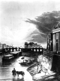 Paris. La Seine au soleil levant.