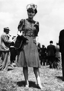 Mode:  L'elegance at the races.  1941,