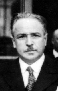 Sortie du Conseil des Ministres à l'Elysée. 7 septembre 1942