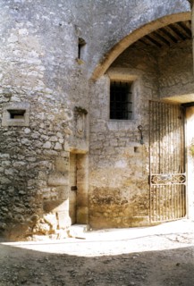 Tour de Michel de Montaigne, porte d'entrée