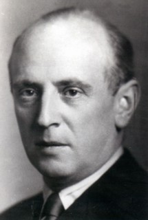 Birger Dahlerus, homme d’affaires suédois, en relation avec des Anglais très influents, avec lequel Goering rentra en contact