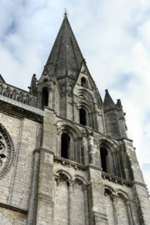 Chartres.