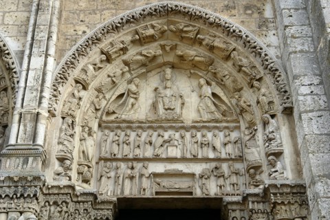 Chartres.
