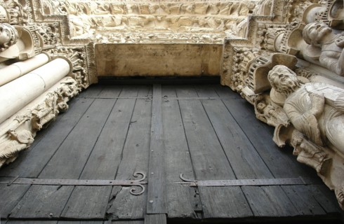 Chartres.