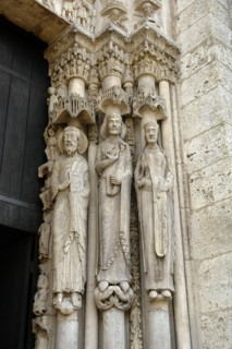 Chartres.