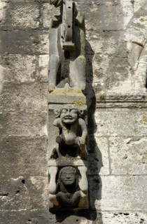 Chartres.