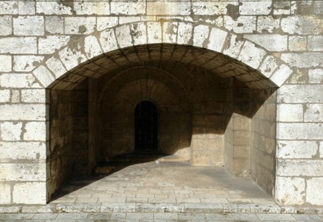 Chartres.