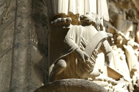 Chartres.