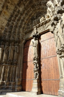 Chartres.
