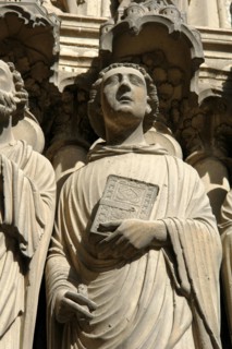 Chartres.